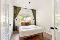 25%Off30DayStays+4Bedrooms+Walkable+Beautiful+BBQ