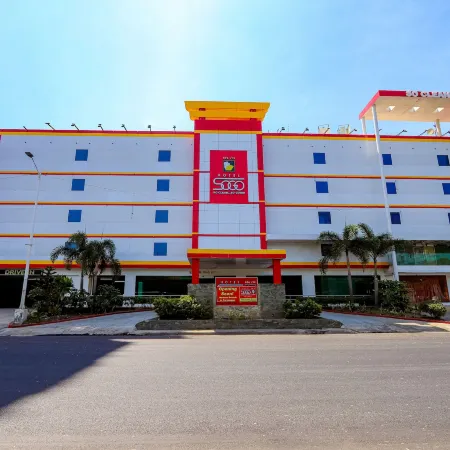 Hotel Sogo Macapagal Отели рядом с достопримечательностью «Gabriel "Flash" Elorde Museum»