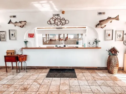 Laker Inn Hotels in Jamestown