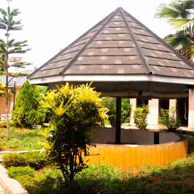 卓越花園旅館 Hotel Exterior