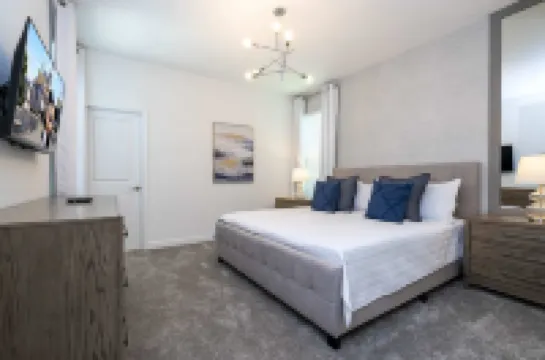 Gorgeous 5Bd with Pool at Champions Gate 1125