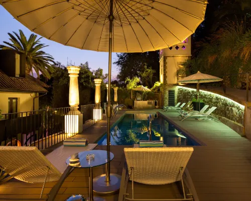 Aubrey Hotel Boutique Hotels near Bellavista