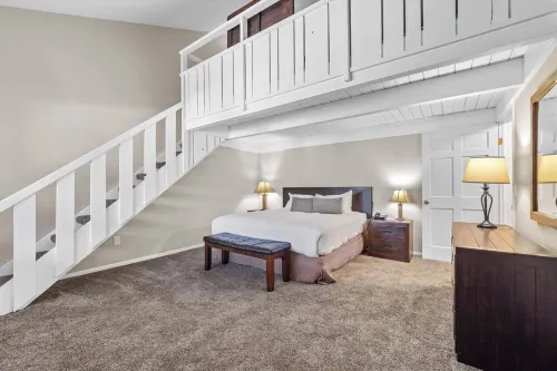 OWNER MANAGED Boyne Mtn Ski-in Ski-out 3BR plus Loft and Bonus Room Sleeps 12