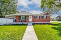 2 Units Up / Down Duplex / Fire-Pit Grill /Wi-Fi