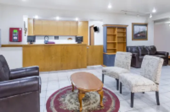 Super 8 by Wyndham Rexburg