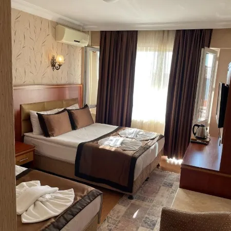 Hermanos Hotel