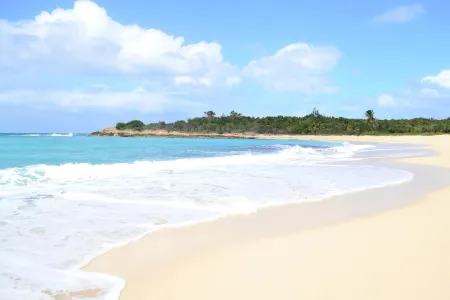 Renovated villa, a haven of peace with an exceptional view, 1 min from the beach