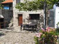 House in organic farm with private pool and stunning views of the Douro River Hotels in Baiao