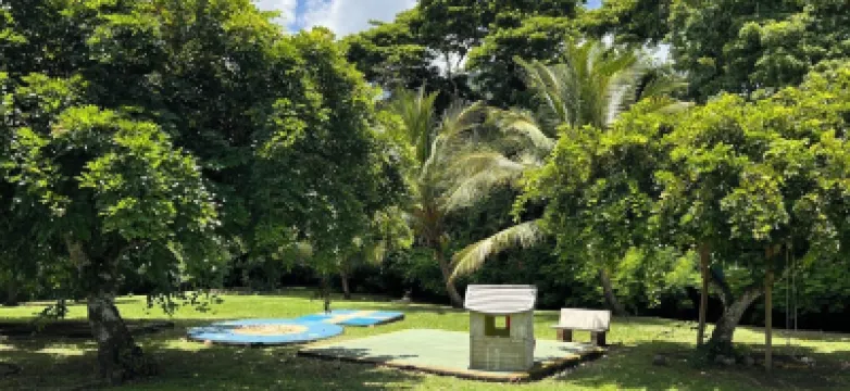 T3 Anse à L'ane à 3 Minutes à Pieds de la Plage et Commodités, Piscine Partagée  호텔