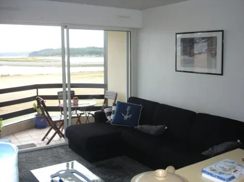 T1 apartment rental with sea view