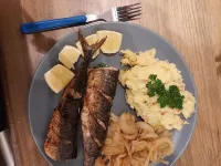 Fantastic fishing hut with sea view directly on the water Hotels in Lyngdal