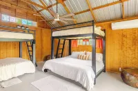 6-Bedroom Vacation Home Just Steps to the San Marcos River