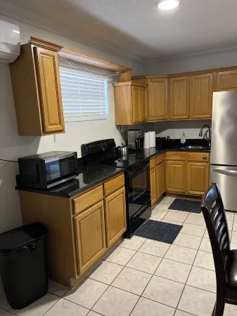 Cozy house in charming Orlando with WiFi, AC