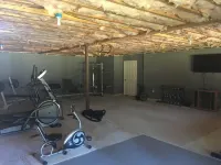 Luxury Home w/INDOOR POOL 20mins BarHarbor boardersAcadia National Par