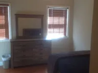 Beautiful Colonial Mint Condition Summer House Walking Distance to Beach リバーヘッドのホテル
