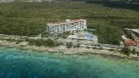 5 Star Luxury Condo with Awesome Ocean View!