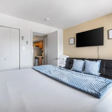 LOCATION! LOCATION! LOCATION! Brigantine Beachfront Getaway! Отели в г. Бригантин