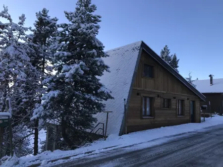 Chalet Les Angles 1900m Отели в г. Лез Англь