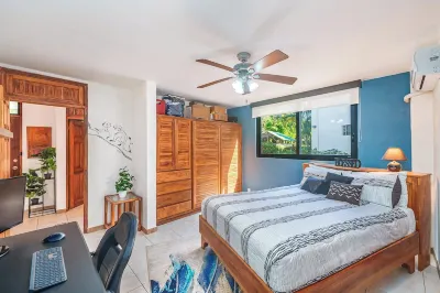 Beachfront Condo w/ Pool - 2BR 2BTH Hotels in 