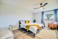 Peace Cottage - A Cozy & Modern 3-bedroom house designed with love. Hotels near Tommy Briggs Cougar Stadium