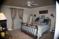 Home/MINI RESORT- pool, tennis court, pickleball, golf course, lg. Clubhouse Hotels in Zachary