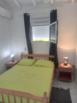 Bungalow 'SEAVIEW (5 minutes from the beach)