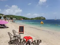 Studio 5 mins walk to Anse Mitan beach