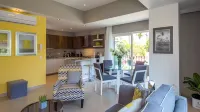 Luxury Condo at Zenith in the Heart of Romantic zone. Best Location 1BR/2Baths