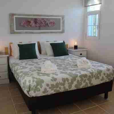 Privilege Bay-Villa Chennai-sea view and natural park view. Beachfront location. Rooms