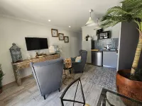 Walking distance to several beaches, Ferragudo village, supermarkets and Portimão.