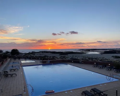 Schicke Maisonette-wohnung Direkt am Strand, mit Meerblick und エル・コティージョのホテル