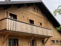 3-bedroom duplex in quiet, cocooning chalet. Pets welcome!