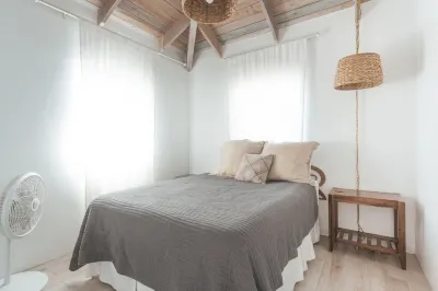 Intimate Luxury on Bahamas Best Beach - Blue Point Cottage Beach House Hotel dekat Moriah Harbour Cay National Park