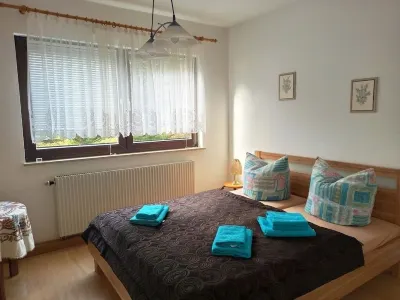 Ferienhaus mit Großem Garten in der Altstadt von Schwarzenberg Hotels near Flurdenkmal "Weiße Frau"