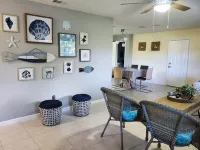 VeroHouse: 3BR 2BA, pet friendly, beautiful fenced back yard, quiet neighborhood