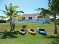 Bay View Vacation Rentals Villa # 2  호텔