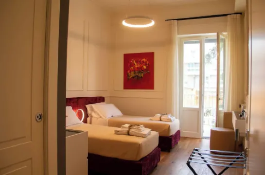 MARI Luxury Rooms and Suites