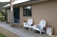 Twin Palms Ocean Beach, Self Contained Chalet.