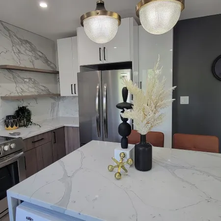 Charming 2-bedroom rental centrally located