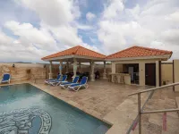 Newly Build - Across The Road from The Beach  - 7 bdrm/7 bthrms Hotels in Savaneta