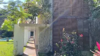 Jungle Hub, private villa with pool and ocean view