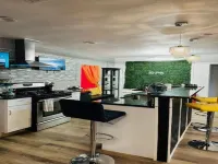 Social Retreat, Relax or FunOVER AGE OF 25 ONLY CAN RENT  NO PARTIES