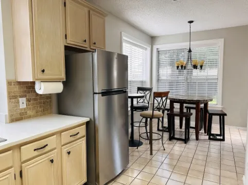 Momo's 3BD/2BA Frisco entire house