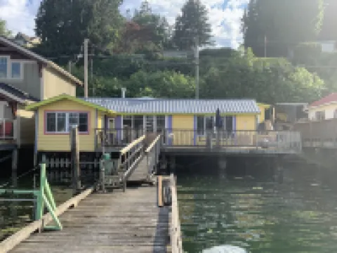 Welcome To the Ocean Front Cowibbean Guesthouse