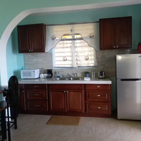 Beautiful Apartment w- gorgeous expansive views, beautiful fruit trees & gardens