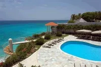 Cupecoy ocean view 2BR condo - pools/private beach - Beach