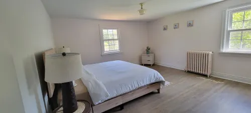 The Chanting River Nest w/hottubSnowmobile/ATV trail across St. Pet-Friendly!