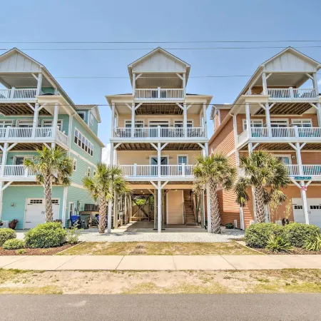 Surf City Escape w/ 6 Decks: Steps to Beach