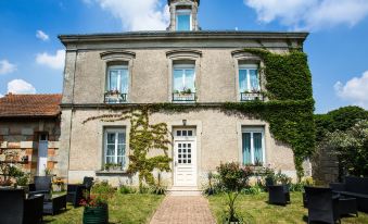 Logis Hôtels Restaurant la Mère Hamard