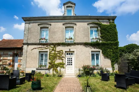 Logis Hôtels Restaurant la Mère Hamard